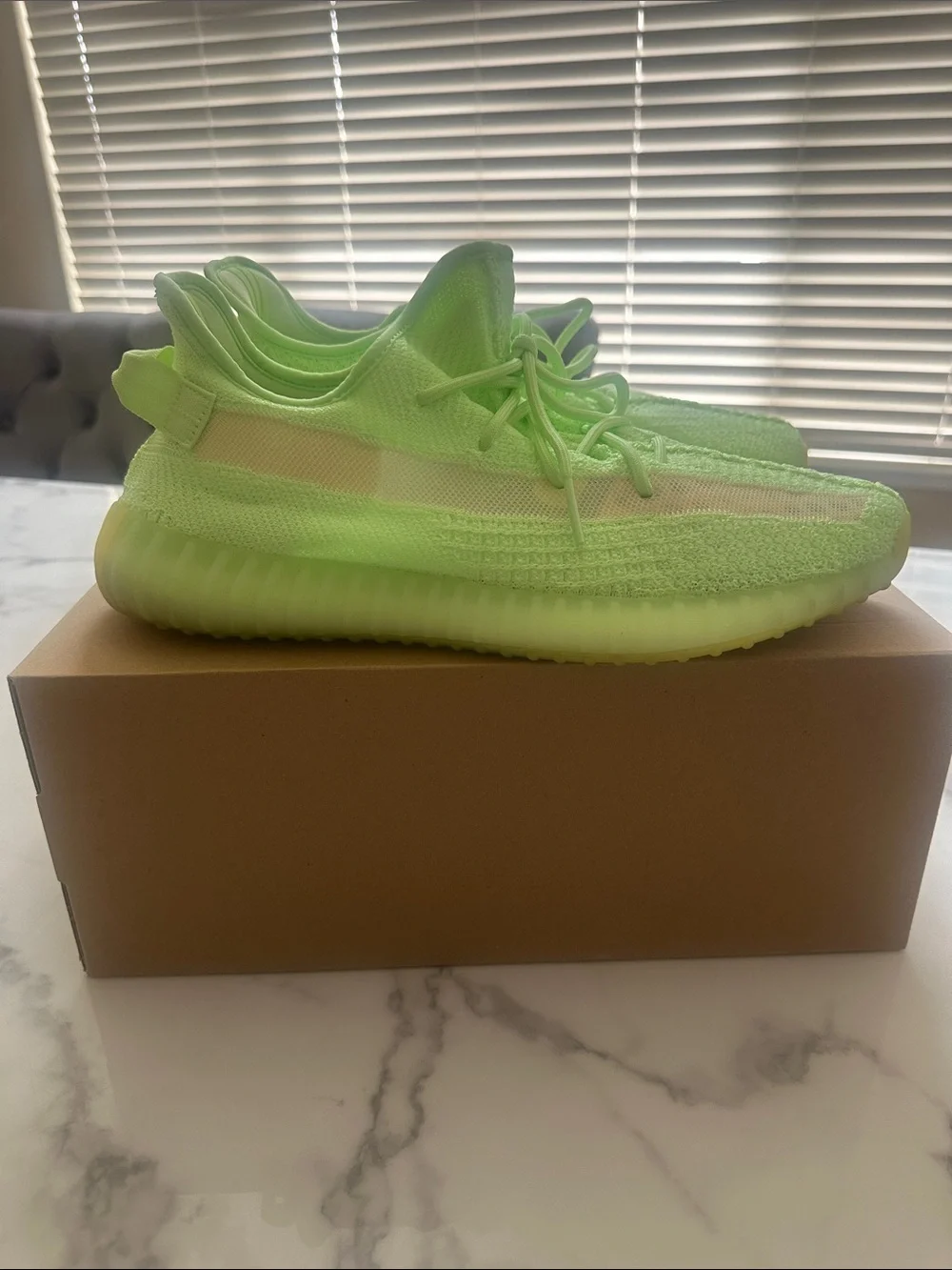 Yeezy Boost 350 V2 GID - GLOW